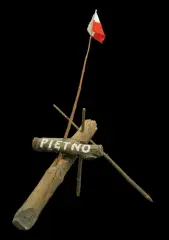 PIĘTNO by Jerzy Bereś, 1982, drewno, bawełna, gwóźdź, offered Jun 2014