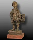 Josep Cardona, ULICZNY SPRZEDAWCA KWIATÓW, ok. 1900, brąz patynowany, marmur