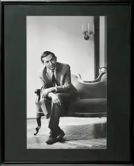 Marek Holzman, Portret Gustawa Holoubka, lata 60. XX wieku, fotografia czarno-biała
