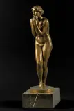 Gerhard Janensch, ZAWSTYDZONA, ok. 1910, patinated bronze, stone base