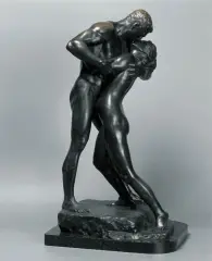 Ferdinand Lepcke, Pocałunek, ok. 1895, brąz, podstawa kamienna