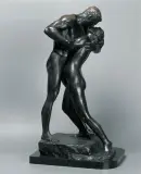 Ferdinand Lepcke, Pocałunek, ok. 1895, brąz, podstawa kamienna