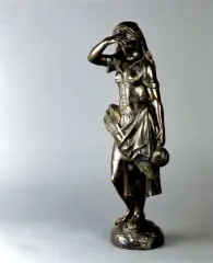 Balthasar Schmitt, Żniwiarka, ok. 1890, brąz patynowany
