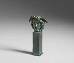 Igor Mitoraj, GORGONA PICCOLA, sculpture