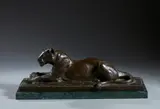 Maurice Prost, Leonessa accovacciata, sculpture