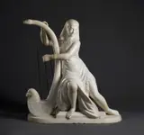 Suonatrice d'arpa egiziana by Scultore Italiano Del Xix-Xx Secolo, sculpture, sold Oct 2023