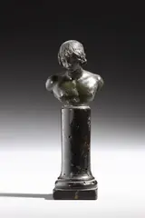 Busto di fanciullo in bronzo, probabilmente Antinoo by Bronzista Del Xix Secolo, sculpture, sold Feb 2023
