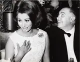 Steve Schapiro, Hollywood: Sofia Loren e Carlo Ponti durante una festa in onore di Sofia, photograph