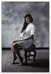 Roberto Savioli, Ragazza con gallina, photograph