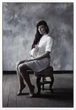 Roberto Savioli, Ragazza con gallina, photograph