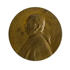 Dora Ohlfsen-Bagge, Cardinal William Henry O'Connell (Boston)' 1911. High relief bronze. Signed 'Gvlielmvs Archiepiscopvs Bostoniensis MCMVII; Anno Centesimo Dioeceseos Feliciter Peracto / Vigor in Ardvis.' Provenance: Art Gallery of NSW; Gardner Museum (USA); Yale University; Harvard Art Museum. Aquired: from private collector, 2000. (Dia. 6cm)