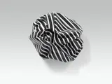 Esther Stocker, Knitterskulptur, 2015, aluminium coated paper