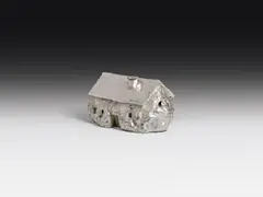 Erwin Wurm, Little Big Earth House, 2003/2005, bronze, silver plated