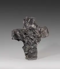 Günther Uecker, Nagelkreuz (dunkel), 2017, Bronze