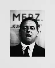 El Lissitzky, Porträt Kurt Schwitters, 1924, Black and white photograph