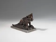 Junger sitzender Löwe ("Das Dusselche") by August Gaul, 1893, Bronze, sold Oct 2007