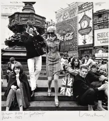 Henry Talbot, London Piccadilly Fashion Shoot, silver gelatin print