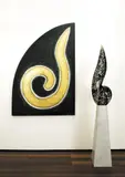 Akio Makigawa, Seer 1990, 1990, oil and gold leaf on canvas; white Carrara marble, Poltarro marble