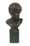 Głowa dziecka by Odlewnia Bracia Łopieńscy, po 1910, brąz patynowany, podstawa kamienna, sold Sep 2021