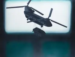 Kamil Kocurek, Transport, 2015, olej, płótno