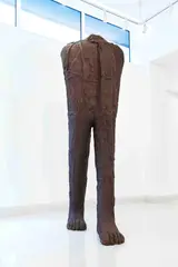 Magdalena Abakanowicz, Figura krocząca (Vancouver Ancestors), 2006, żeliwo