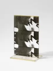 Kiss 1966 by Andy Warhol, Serigrafie auf Plexiglas, gebogen, sold Nov 2014