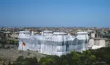 Wolfgang Volz, Ohne Titel (Wrapped Reichstag), C-Print von 2007 auf Aludibond