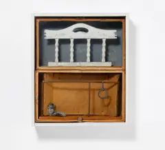Jürgen Brodwolf, Ohne Titel, Zwei Holzkästen mit Leinen bezogen (außen) und übermaltem Papier ausgeschlagen (innen)