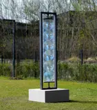 Adolf Luther, Lichtstehle, Mischtechnik (Metall, Plexiglas, 12 konkav geformte Glaslinsen)