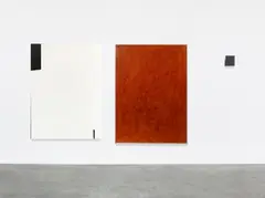 Imi Knoebel, Sandelholz (3-teilig), Acryl, Aluminium, Pappe