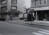 Hans-Peter Feldmann, Straßenkreuzung (36 Fotos aus der Zeit-Serie)