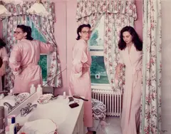 Tina Barney, Jill and Polly in the Bathroom, 1987, Chromogenic print, flush-mounted