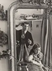 Édouard Boubat, Autoportrait avec Leila, 1952, Gelatin silver print