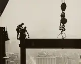 Lewis Hine, Connecting Beams on Skyscraper (Empire State Building)