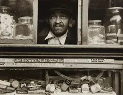 Morris Engel, Harlem Merchant, NYC, 1937, Gelatin silver print, printed later