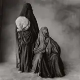 Irving Penn, Two Rissani Women, One With Bread, One With Child, Morocco