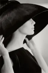 Jerry Schatzberg, Untitled, Behind the Scenes (large hat profile), 1962, Gelatin silver print, printed 2018