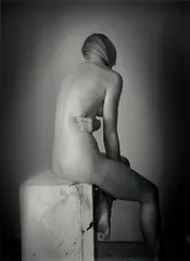 Richard Learoyd, Phie on Plinth (black and white), 2015, Gelatin silver contact print, flush-mounted and mounted again