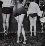 Yasuhiro Ishimoto, North Avenue Beach, Chicago, circa 1952, Gelatin silver print, printed later
