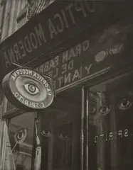 Parábola Óptica (Optical Parable) by Manuel Álvarez Bravo, 1931, Platinum print, printed later, sold Dec 2024