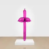 Jeff Koons, Balloon Venus Dolni Vestonice (Magenta), 2013-2017, mirror-polished stainless steel with transparent color coating