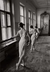 Cornell Capa, Bolshoi Ballet School, Moscow, 1958, Gelatin silver print, printed early 2000s
