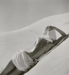 Louise Dahl-Wolfe, Nude in Desert, California Arizona Border, 1948, Gelatin silver print, printed later