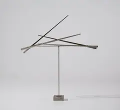 George Rickey, Four Lines in a T II, 1982, stainless steel