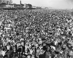 Weegee, Coney Island, 1940, Gelatin silver print, printed late 1950s