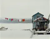 Alec Soth, Peter's Houseboat, Winona, Minnesota