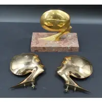 David Hostetler, Untitled, 3 bronze busts, one on a marble base