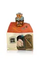 Lothar Sell, Bauernhaus mit Handwerker. Mitte 1970er Jahre, Holz, geschnitzt, farbig gefasst und klarlackiert