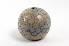 Jozef Sušienka, Belasý pratvar, 1986, Pálená hlina, autorská glazúra