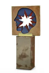 Jozef Jankovič, Hlava s hviezdou (explózia), 1994, Kov, glazovanie, obojstranný objekt. Podstavec.